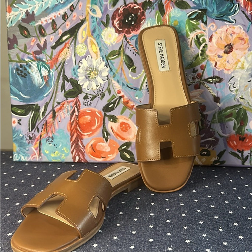 Steve Madden Tan Slide Sandals Minimalist Design